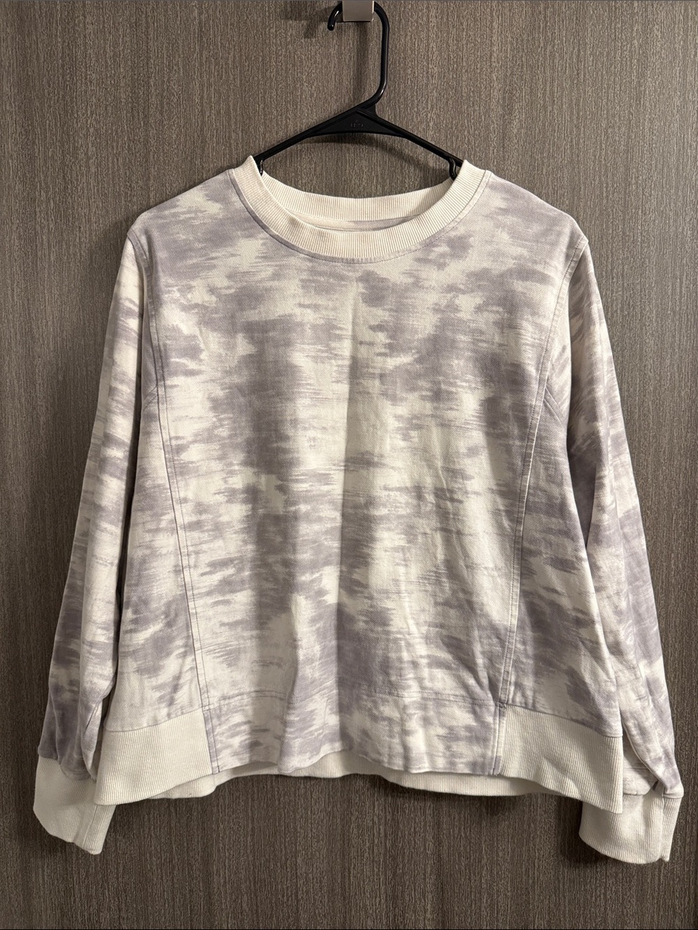 Athleta Crewneck Sweater in Light Gray and Cream Tie-Dye